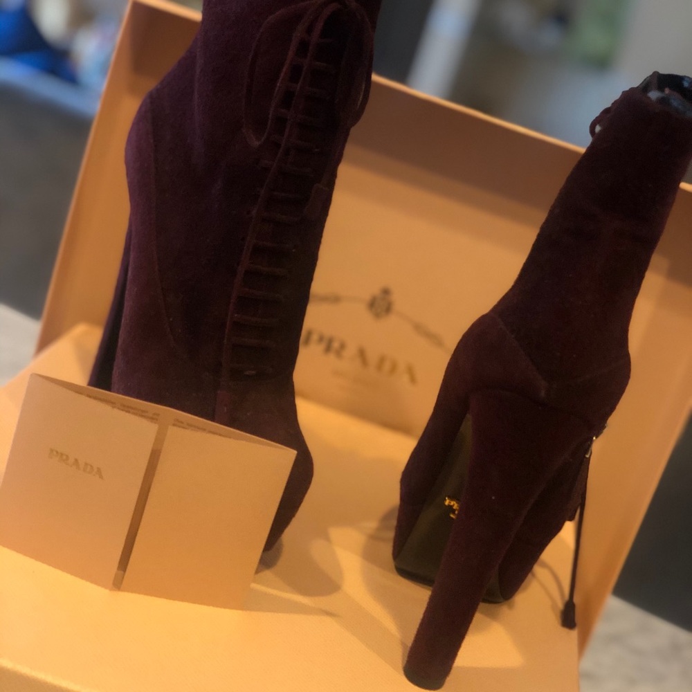 ONCE worn Prada Boots - Picture 2 of 5